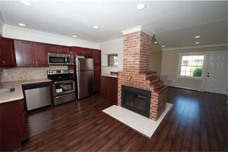 20 Brown Bark Rd, Levittown, PA 19057