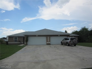 1568/1570 Gilbert Ave S, Lehigh Acres, FL 33973