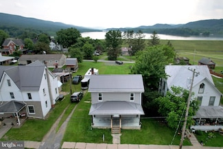 145 Grove St, Howard, PA 16841