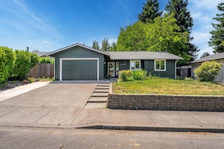 1486 La Mesa St, Medford, OR 97504