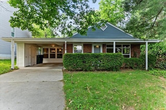 9744 Stanley Ave, Saint Louis, MO 63119
