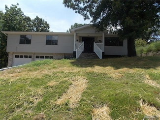 2015 Snider Rd, Poplar Bluff, MO 63901