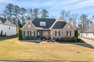 1643 Club Creek Dr, Auburn, AL 36830