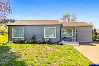 846 5th Ave, Sweet Home, OR 97386