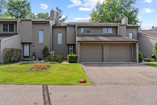 2525 White Oak Place Unit 3, Flint, MI 48532