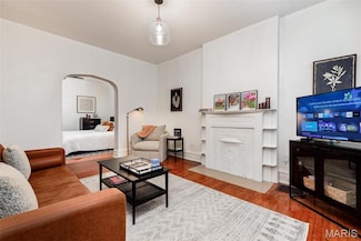 4271 Botanical Ave, Saint Louis, MO 63110