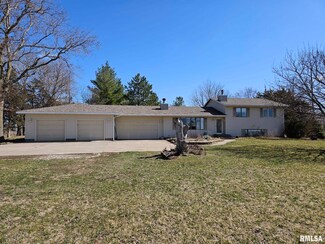 3810 33rd St S, Muscatine, IA 52761