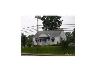 105 Third St, Saint Marys, WV 26170