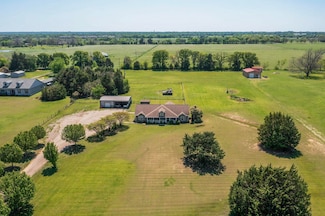 5609 Cedar Creek Dr, Kemp, TX 75143
