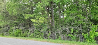 10-1 Good Hope Rd, Crewe, VA 23930