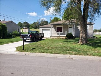 101 Woodland Rd, Lansing, KS 66043