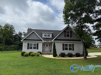 231 Hale Ln, Valley Head, AL 35989