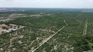 3668 Us 90, Uvalde, TX