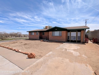 1911 E 25th St, Farmington, NM 87401