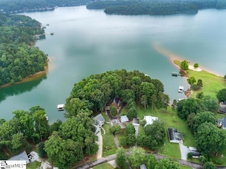 227 Clearwater Shores Rd E, Fair Play, SC 29643