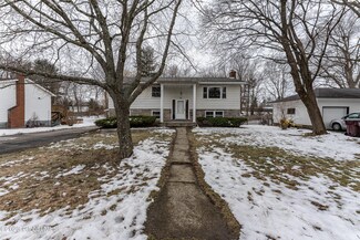70 Mohawk Ave, Latham, NY 12110