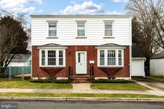 821 Schiller Ave, Trenton, NJ 08610