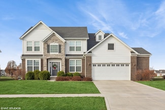 10156 Golden Crest Dr, Saint John, IN 46373