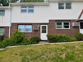 1370 Highland Ave Unit 9, Waterbury, CT 06708