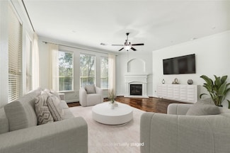 1811 Leela Springs Dr, Conroe, TX 77304