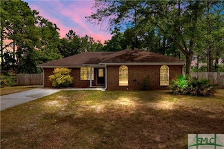 53 Kevin Rd, Hinesville, GA 31313