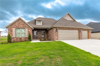1246 Carrara St, Springdale, AR 72762