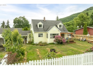 76830 Schroeder Rd, Clatskanie, OR 97016