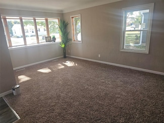 109 E Willman St, Hiawatha, IA 52233