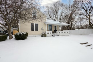 404 N Traver St, Saint Johns, MI 48879