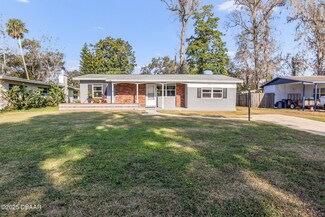 1132 Clearwater Rd, Daytona Beach, FL 32114