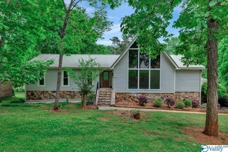 2613 Fanelle Cir SE, Huntsville, AL 35801