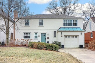 421 Greenfield Ave, Glen Ellyn, IL 60137