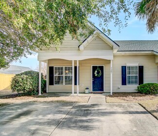 7367 Suncatcher Dr, Hanahan, SC 29410