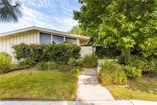 390 Peralta Ave, Long Beach, CA 90803