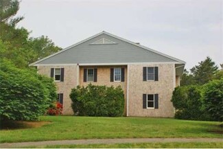 5 Village Green Dr Unit A, Sagamore Beach, MA 02562