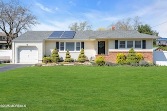 470 Kingsley Ct, Toms River, NJ 08753