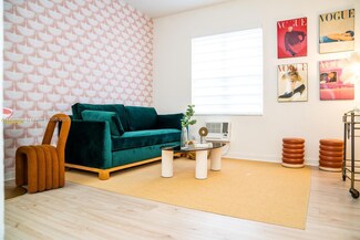 3030 Collins Ave Unit 1E, Miami Beach, FL 33140