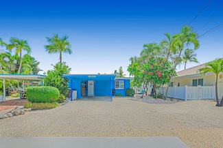 340 10th St, Key Colony Beach, FL 33051