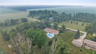 613 77th Ave NW, Moorhead, MN 56560