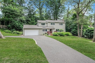 9 Lower Cross, Shoreham, NY 11786