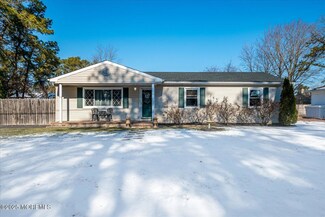 1517 6th Ave, Toms River, NJ 08757