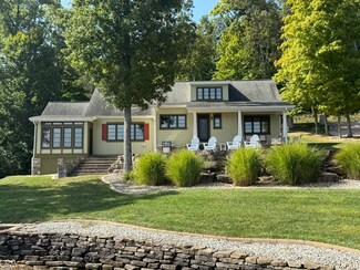 11490 W Maple Dr, Columbus, IN 47201