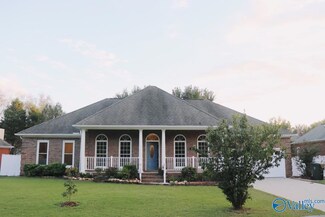209 Pebble Brook Dr, Madison, AL 35758