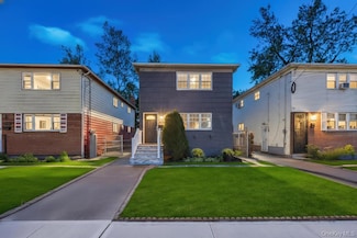 213-16 102nd Ave, Jamaica, NY 11429