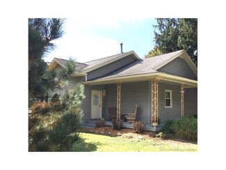 416 W Main St, Borden, IN 47106