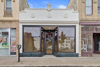 405 6th St, Racine, WI 53403