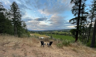 3210 W Dry Creek Rd, Healdsburg, CA 95448