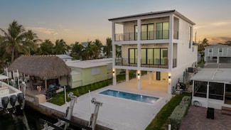 27 Ocean Dr, Key Largo, FL 33037