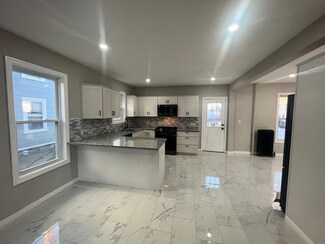 1 Dexter St, Haverhill, MA 01830