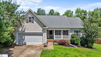 521 Omniwood Ct, Greer, SC 29651